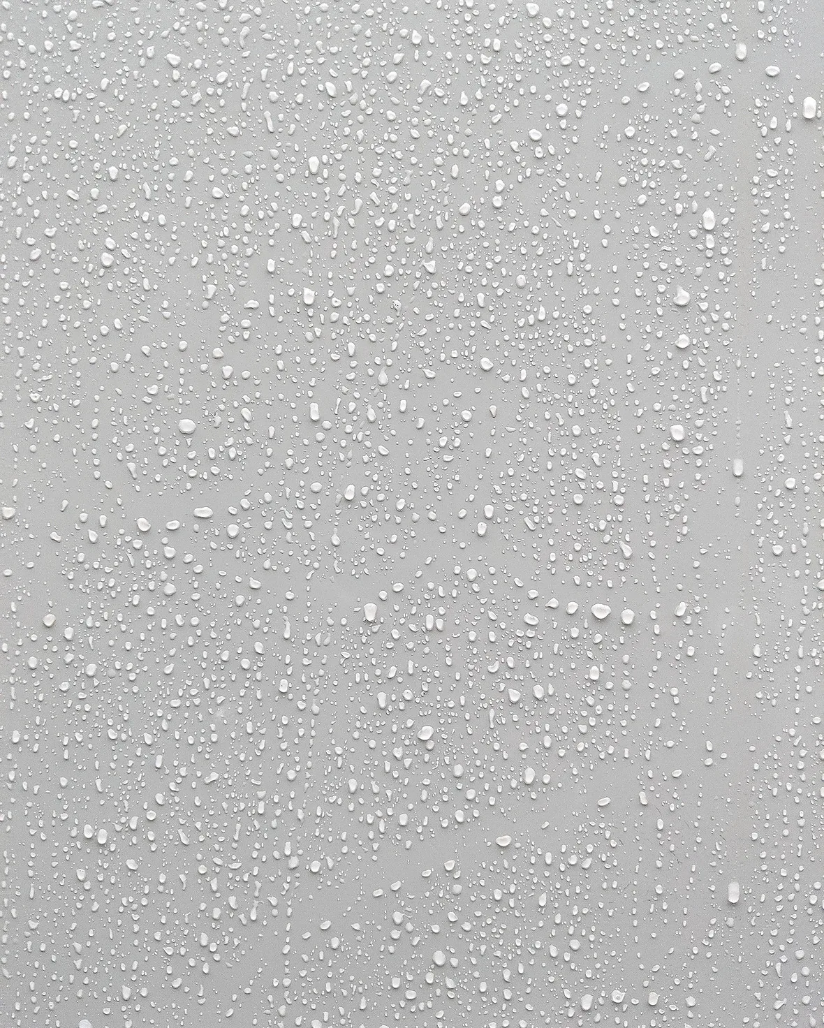 Wasserabweisende Oberfläche mit Tropfen